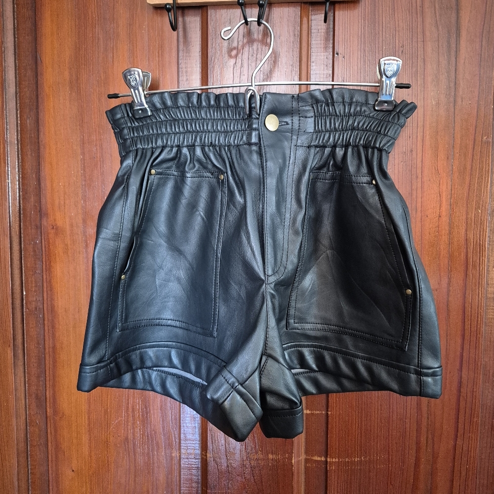 Forever 21 Black Faux Leather Paper Bag Shorts High Waist XS